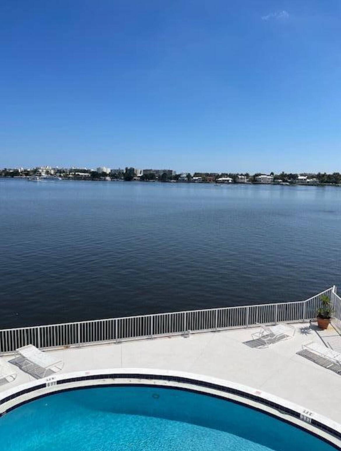 Spacious 1 bedroom, 1 bath condo for sale in the heart of Lantana, offering million dollar direct Intracoastal views at a great price.