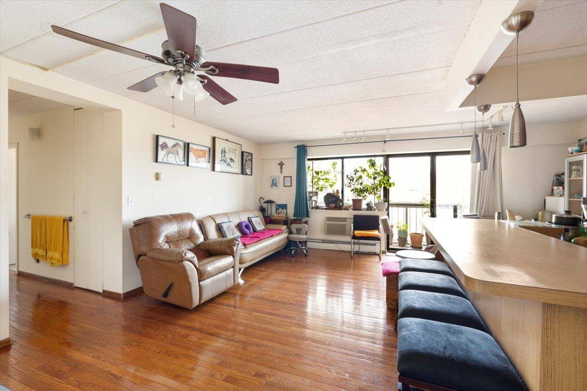 Welcome to Unit 8C at the prestigious Tower East Condominium, located in the heart of Flushing.