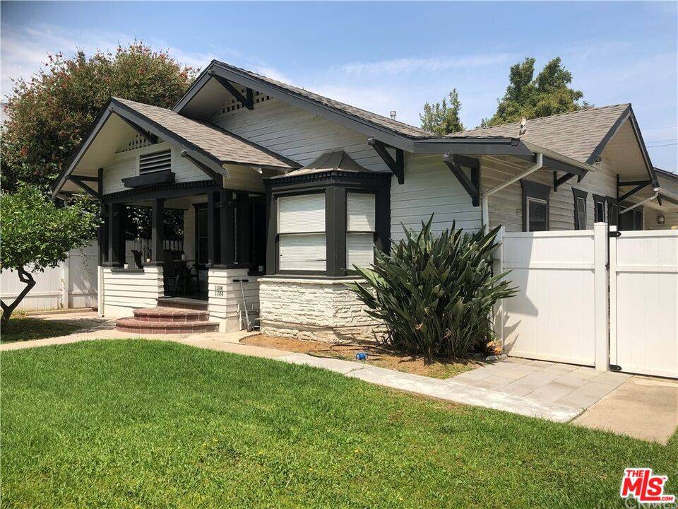 1304 N Citrus Ave 2BR Hollywood Hills East La