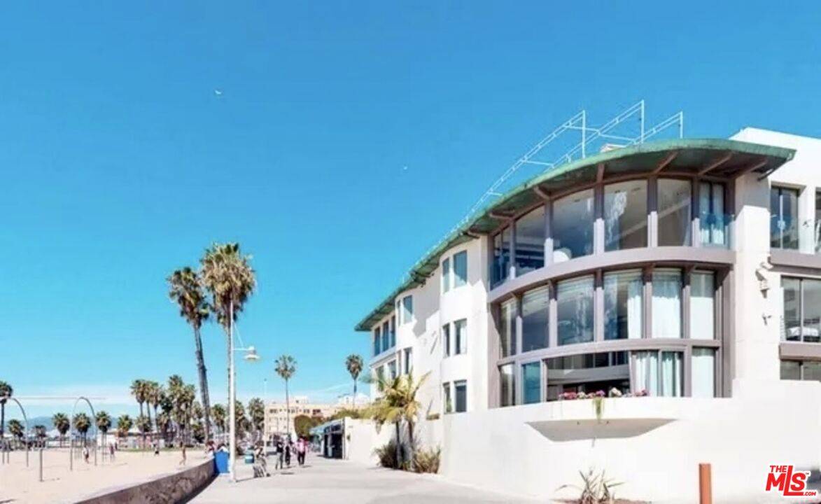 11  Marine Terrace 3BR Santa Monica La
