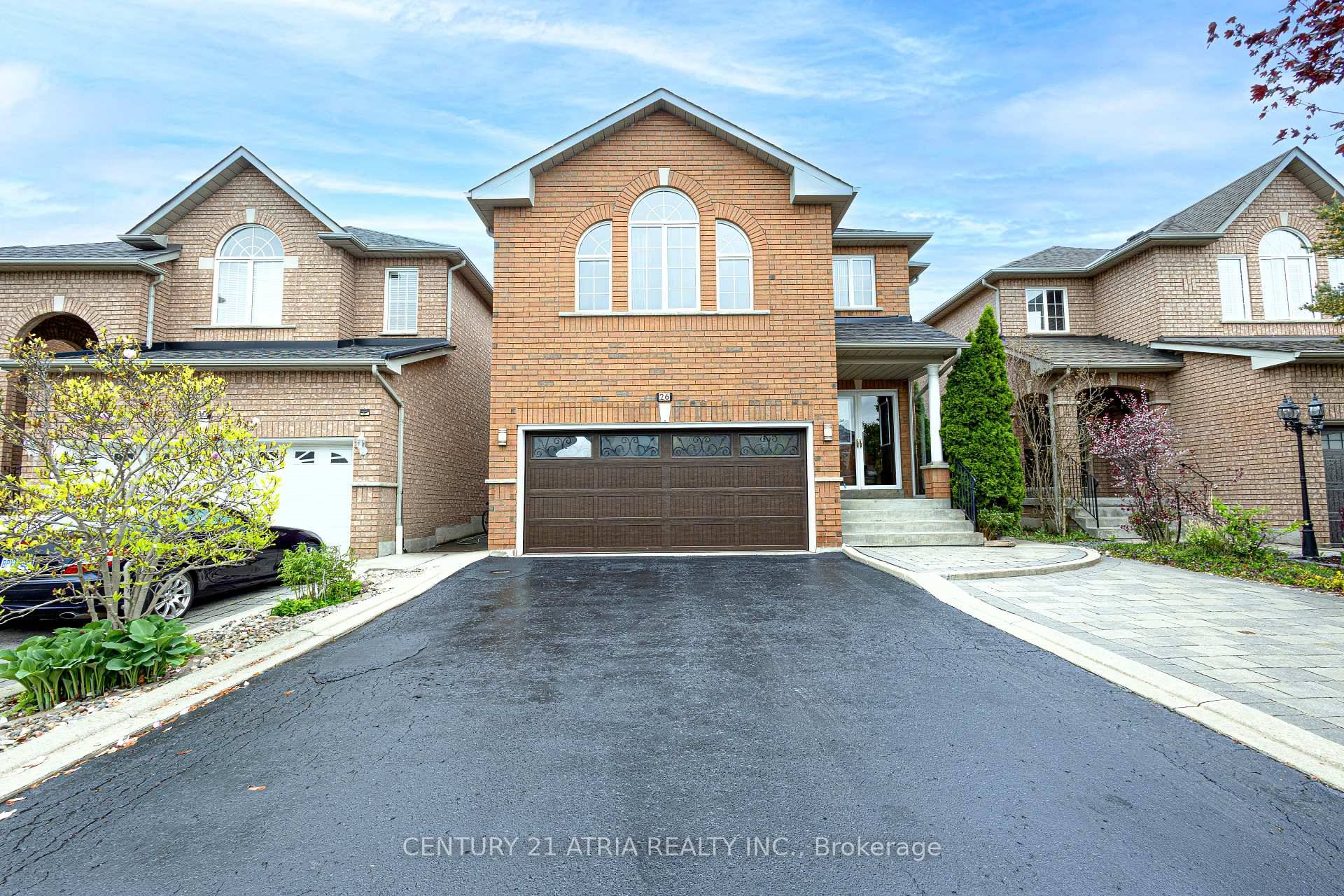 Welcome to this incredibly functional 4 bedroom Detached home in the highly desirable Sonoma Heights community, immaculately maintained by its original owners !