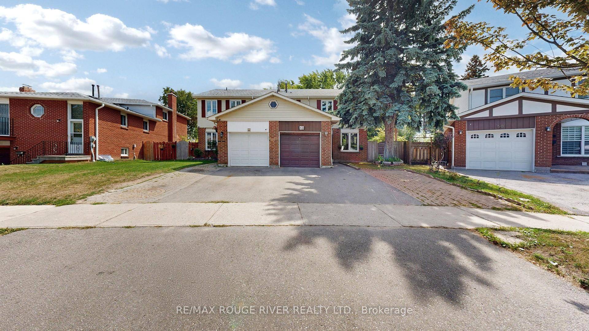 Located in the Heart of Rouge, available for lease this spacious home features 3 bedrooms, 1 full bathroom, and 2 powder rooms.