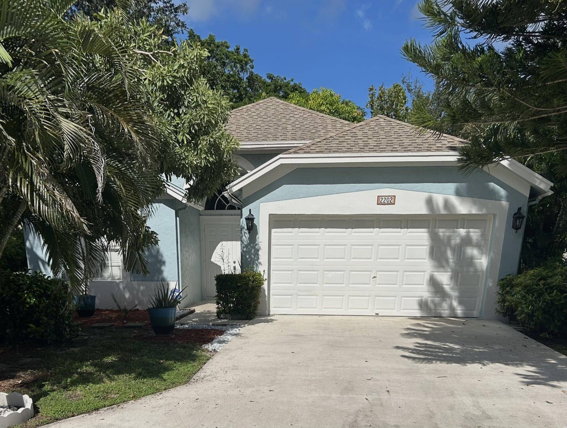 Great location, manned gate community, new refrigerator, new dishwasher, new water heather.