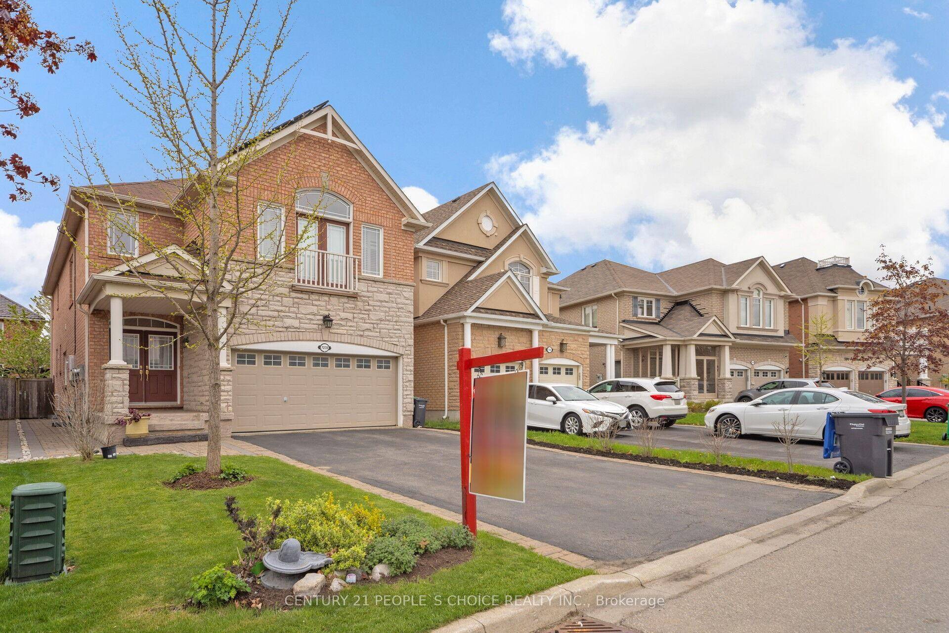 Immaculate Detached in Exclusive Neighborhood 2772 Sqft as per mpac 4 Bdrm w 5W R 2 Bdrm 1 Full W R Finished Bsmt w Separate Entrance Solar Panel Roof Lots ...