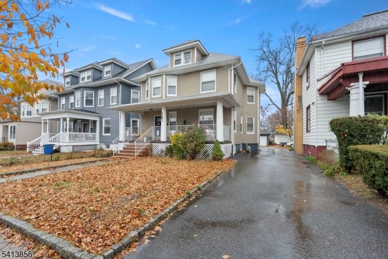 This spacious and beautifully appointed 5 bedroom, 2 bath Colonial offers a classy lifestyle in a prime location, featuring a sun filled living room with hardwood floors, a formal dining ...