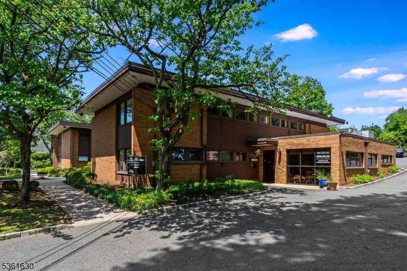 End Unit is Bright Sunny 1, 024 square feet Medical Office Suite 4.