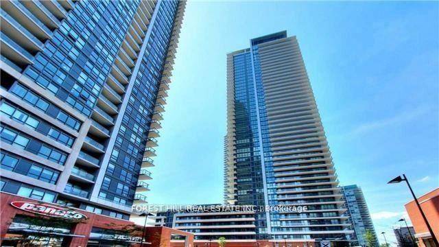 End Unit waterfront living at its finest.
