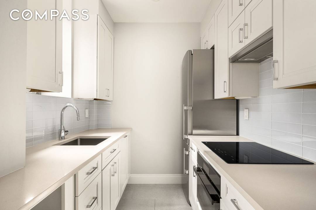 Big windows and lots of sunshine flood this triple exposure 1 Bedroom apartment with light throughout the day.