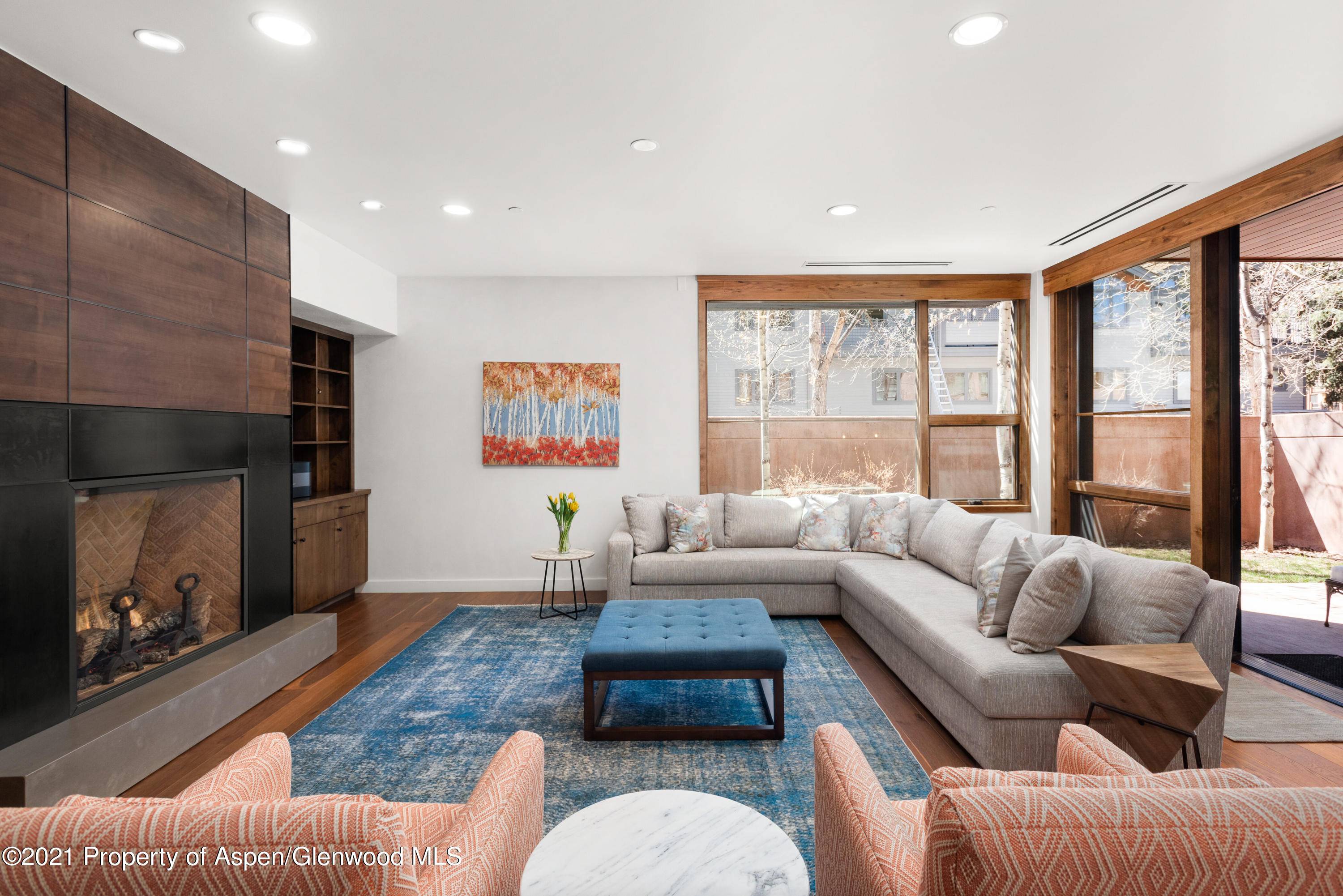 This three bedroom luxury unit is your chance to live front and center in Aspen.