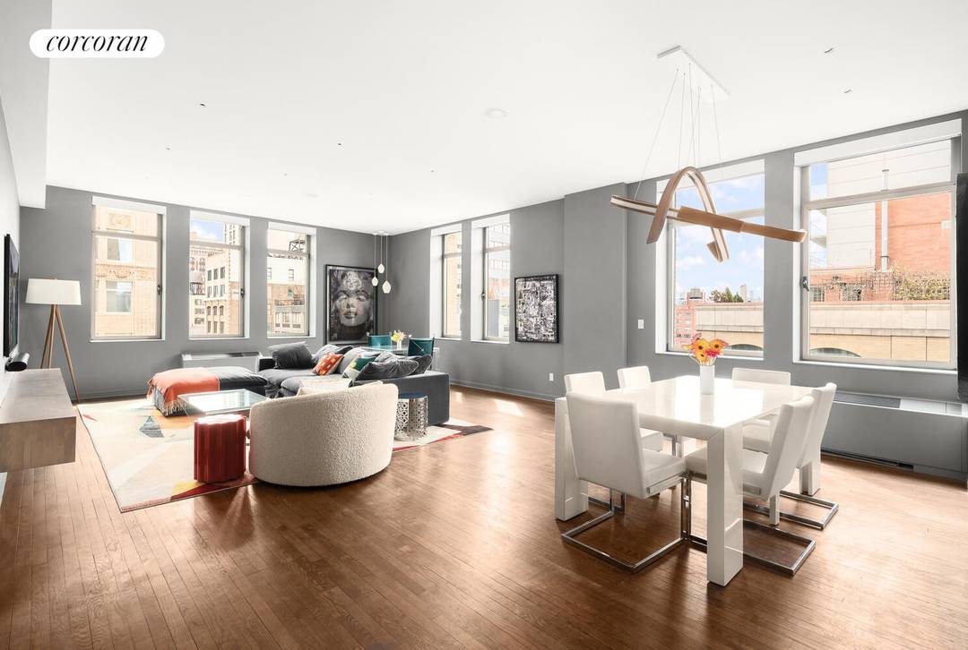 Experience loft style living in one of Chelsea's most iconic full service condominiums.