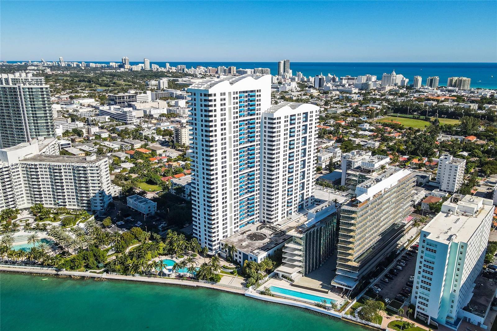 DON'T MISS THIS OPPORTUNITY AT THE AMENITY RICH WAVERLY YOU WILL ENJOY INCREDIBLE SUNRISE VIEWS FROM THE 10TH FLOOR OF THIS 1262 SQFT SPLIT 2 2 UPGRADES INCLUDE HARDWOOD FLOORS ...