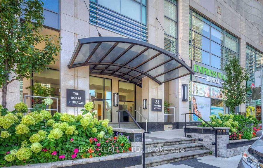 The Empress Walk In The Heart Of North York, Direct Access To Subway, Loblaws, Restaurants And Shops.