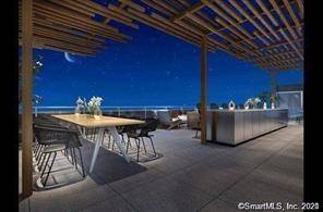 Named for a brilliant star in the southern night sky, Vela on the Park stands at the center of downtown Stamford's most desirable destinations.