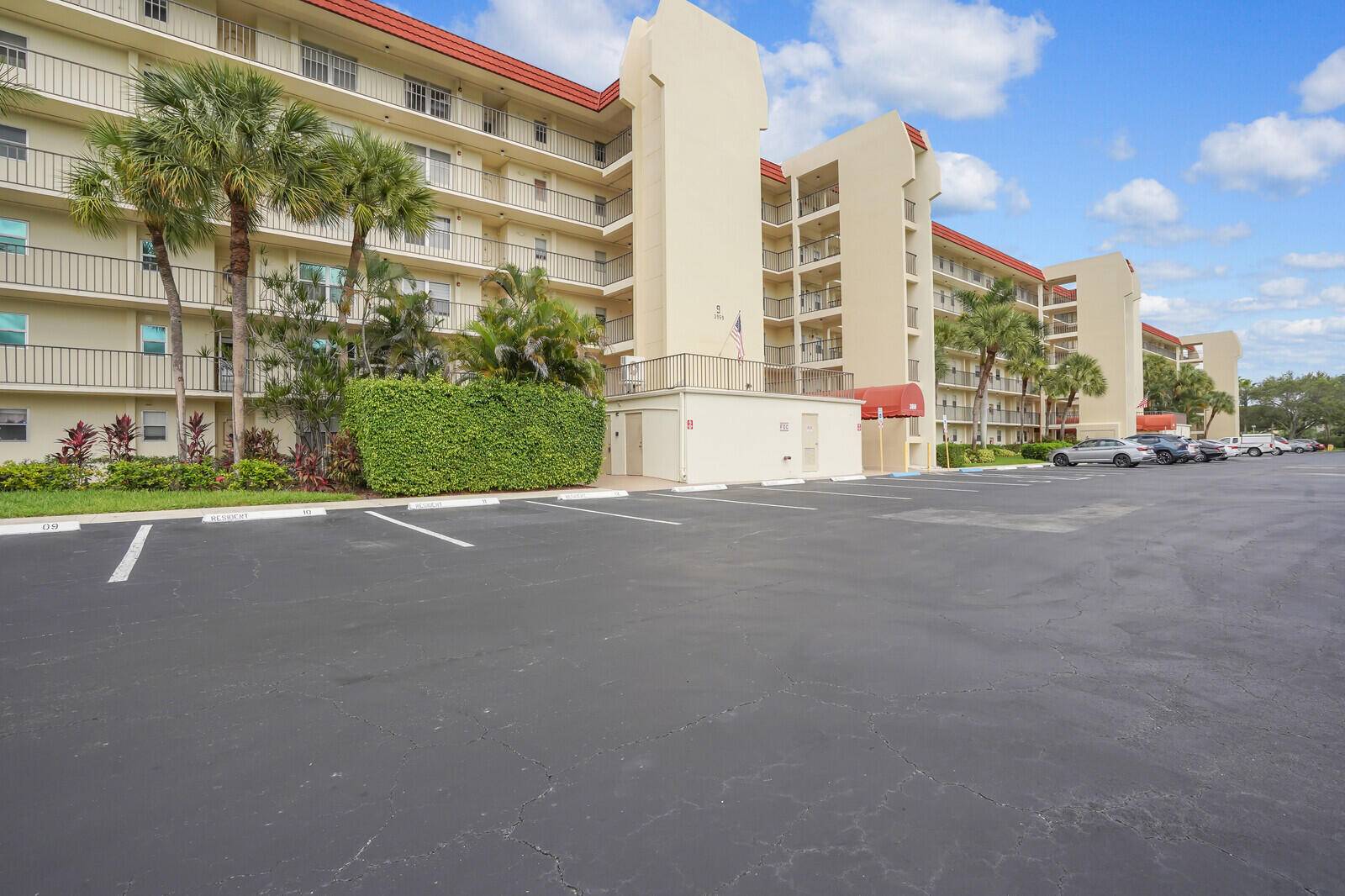 Meticulously maintained and move in ready, this stunning 55 condo offers gorgeous golf course views in the highly sought after Poinciana community.