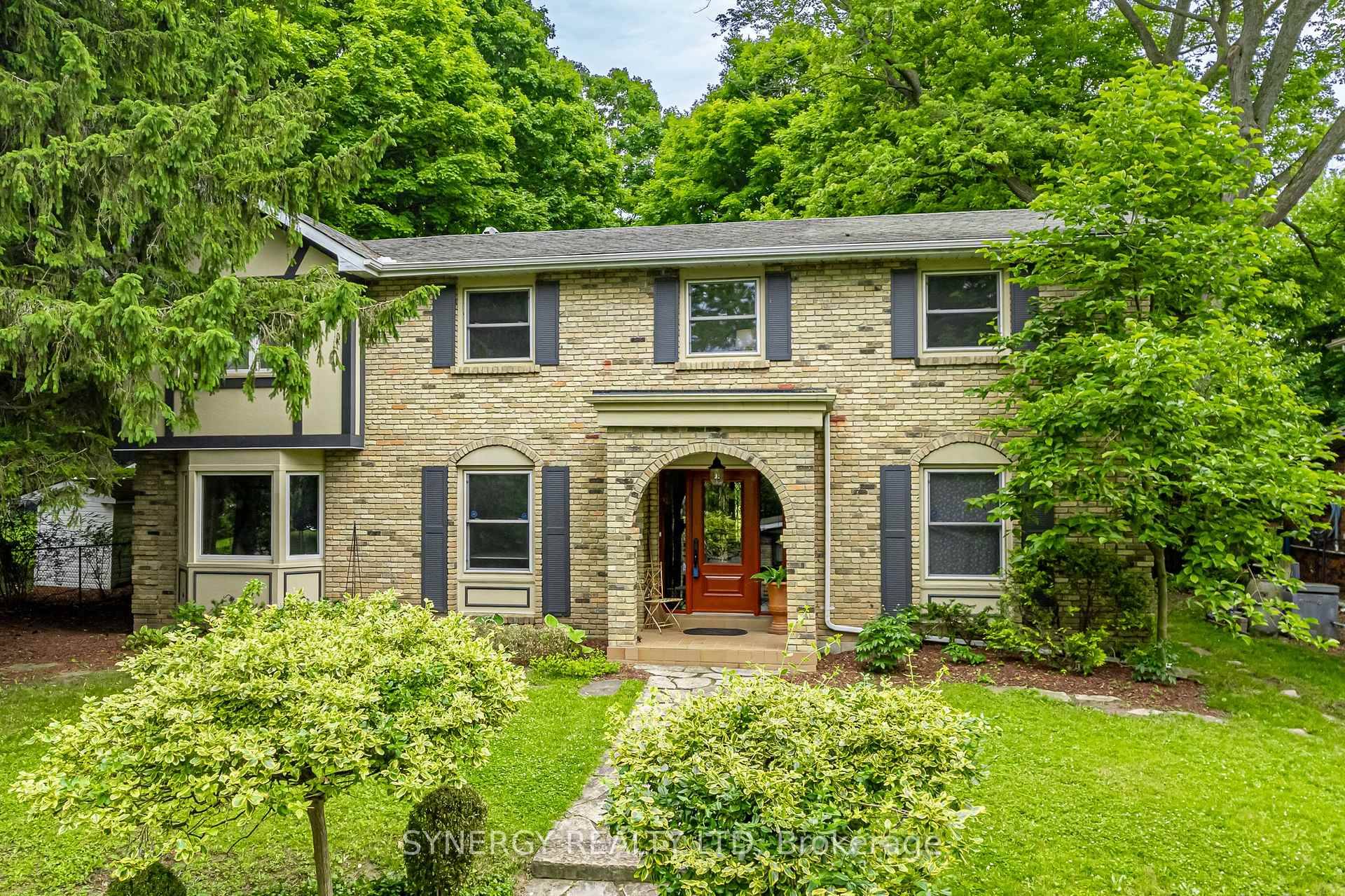 Nestled on a spacious, mature tree lined city lot, along the Thames River ; this beautiful 2 storey home offers the perfect blend of natural serenity and modern conveniences.