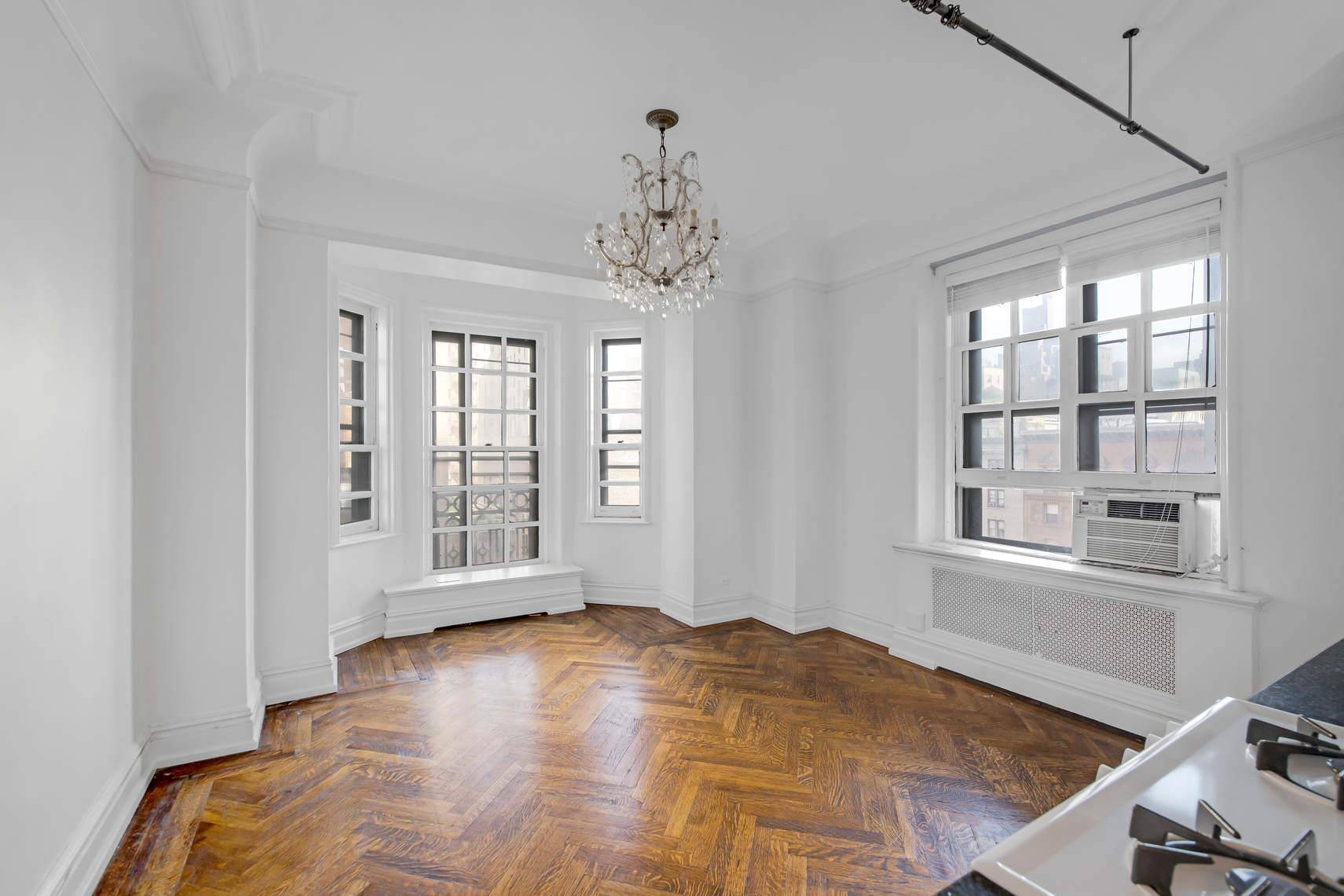 Elegant 1 bedroom in the Ansonia Condominium, one of the most iconic buildings on Manhattan's UWS.