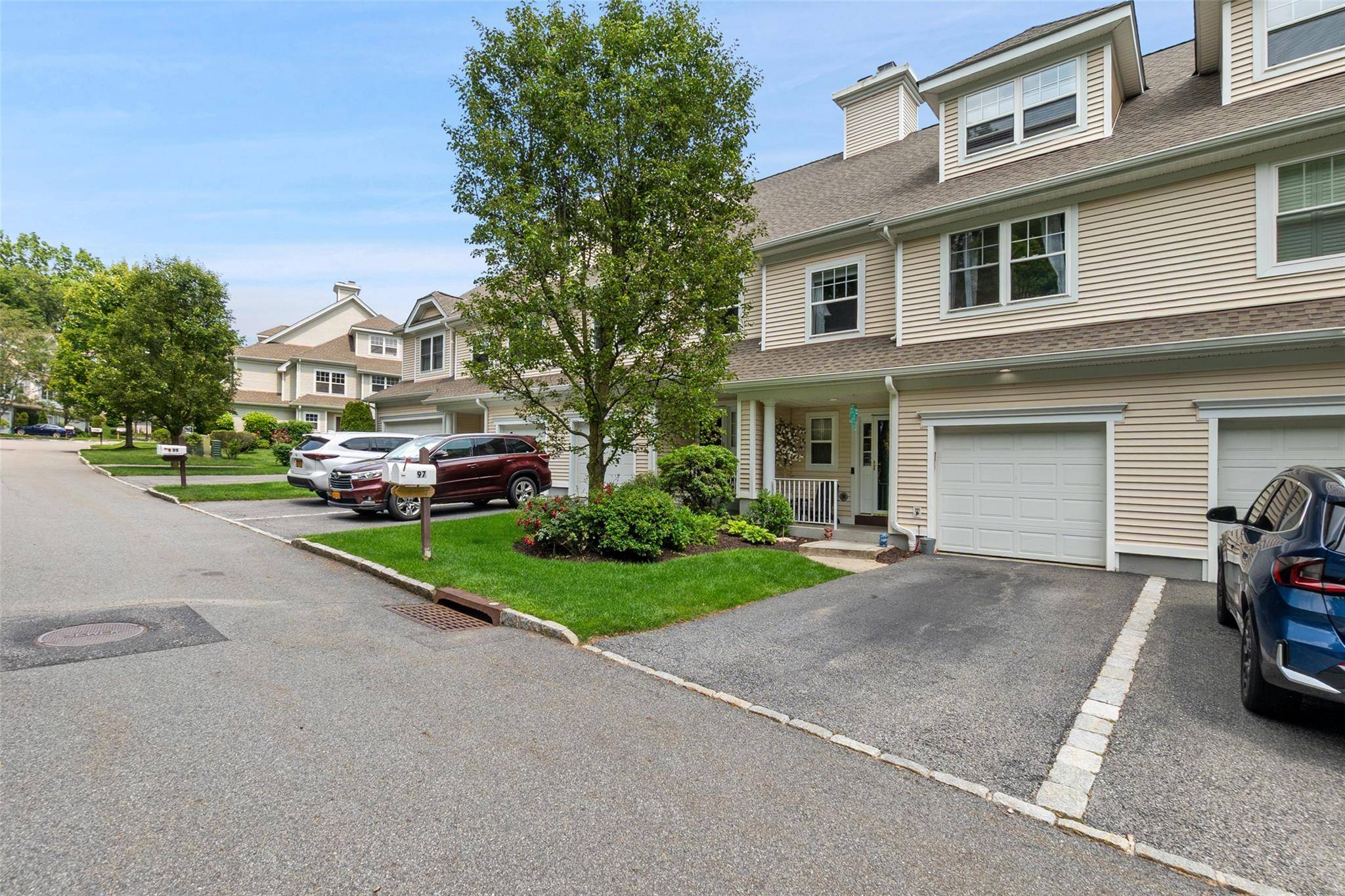 Highly desirable Chapel Hill community welcomes you to this conveniently placed townhome nestled at the end of a quiet cul de sac.
