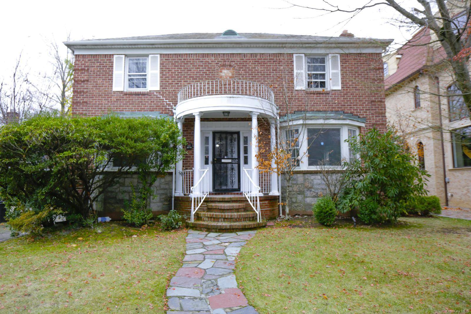 Beautiful full Colonial home in Jamaica Estates featuring 3 bedrooms, 2.