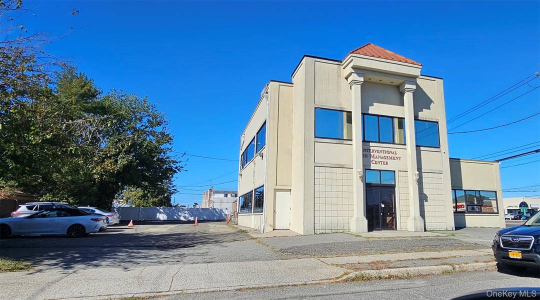 Prime medical professional space on the 2nd floor ideally suited for physical therapy, medical practice or wellness services.