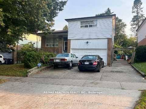 Attention Builders Renovators Great investment property, 3 3 bedrooms, 4 washrooms, separate entrance to the basement, family room with walk out to yard, double garage with entrance inside, great potential.