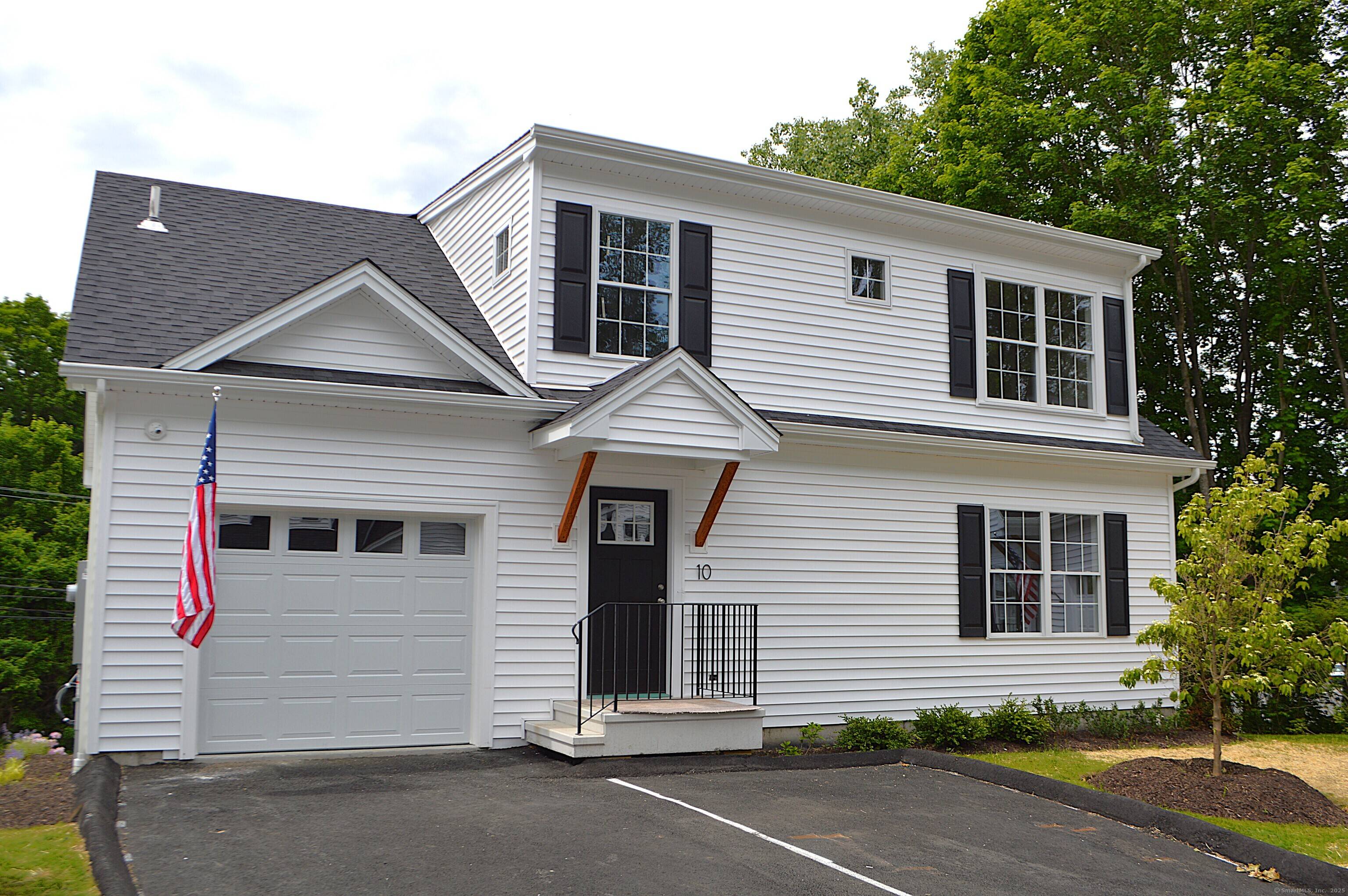 Welcome to your new home in Bethel's premier Active Adult Community for 55 residents !