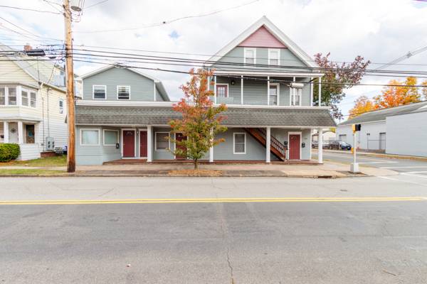 Extremely well maintained and updated !