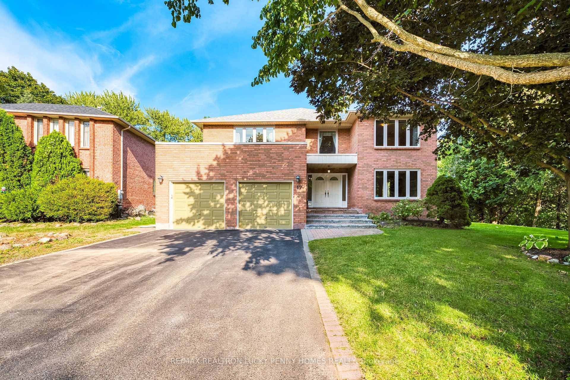 Step into 17 McPhillips, a spacious and well designed family residence 3, 276 sqft above grade that strikes a perfect balance between comfort, functionality, and surrounding by ravine in a ...
