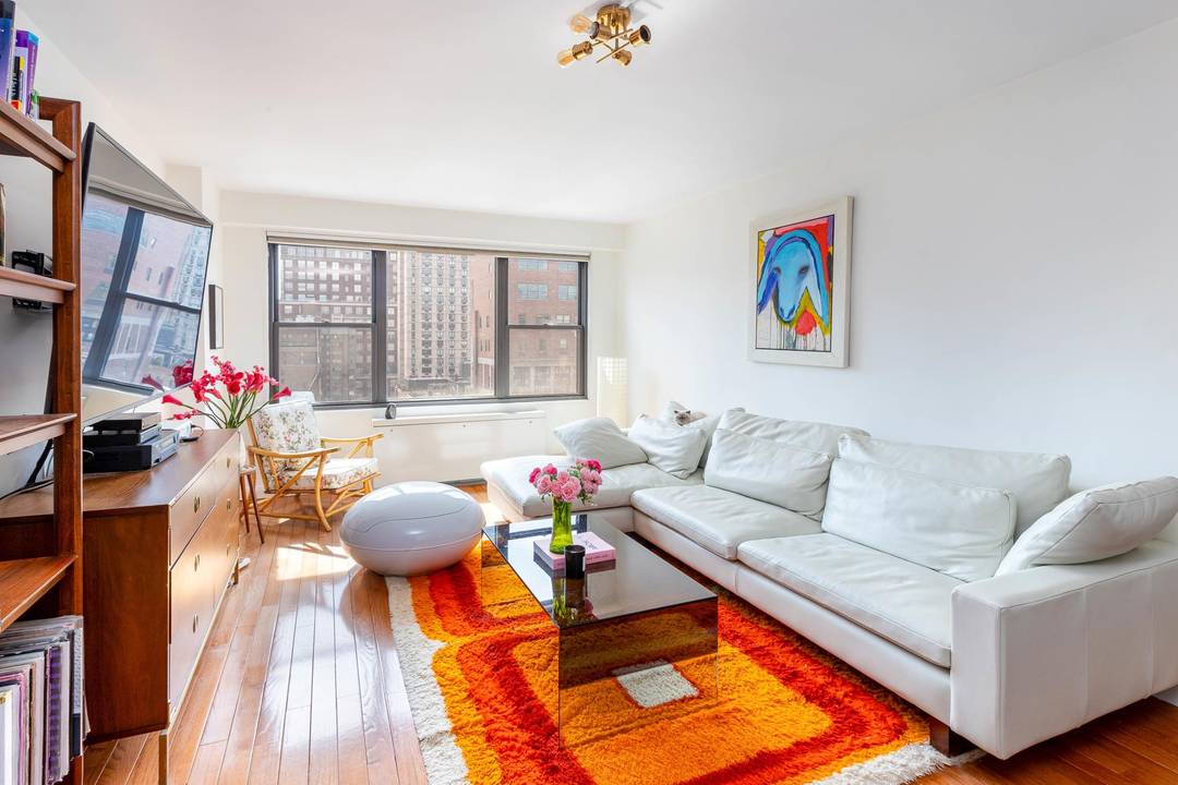 Perched atop The Trafalgar House at 120 East 90th Street, Residence 16B is a sun drenched penthouse one bedroom with captivating open views over the Upper East Side.