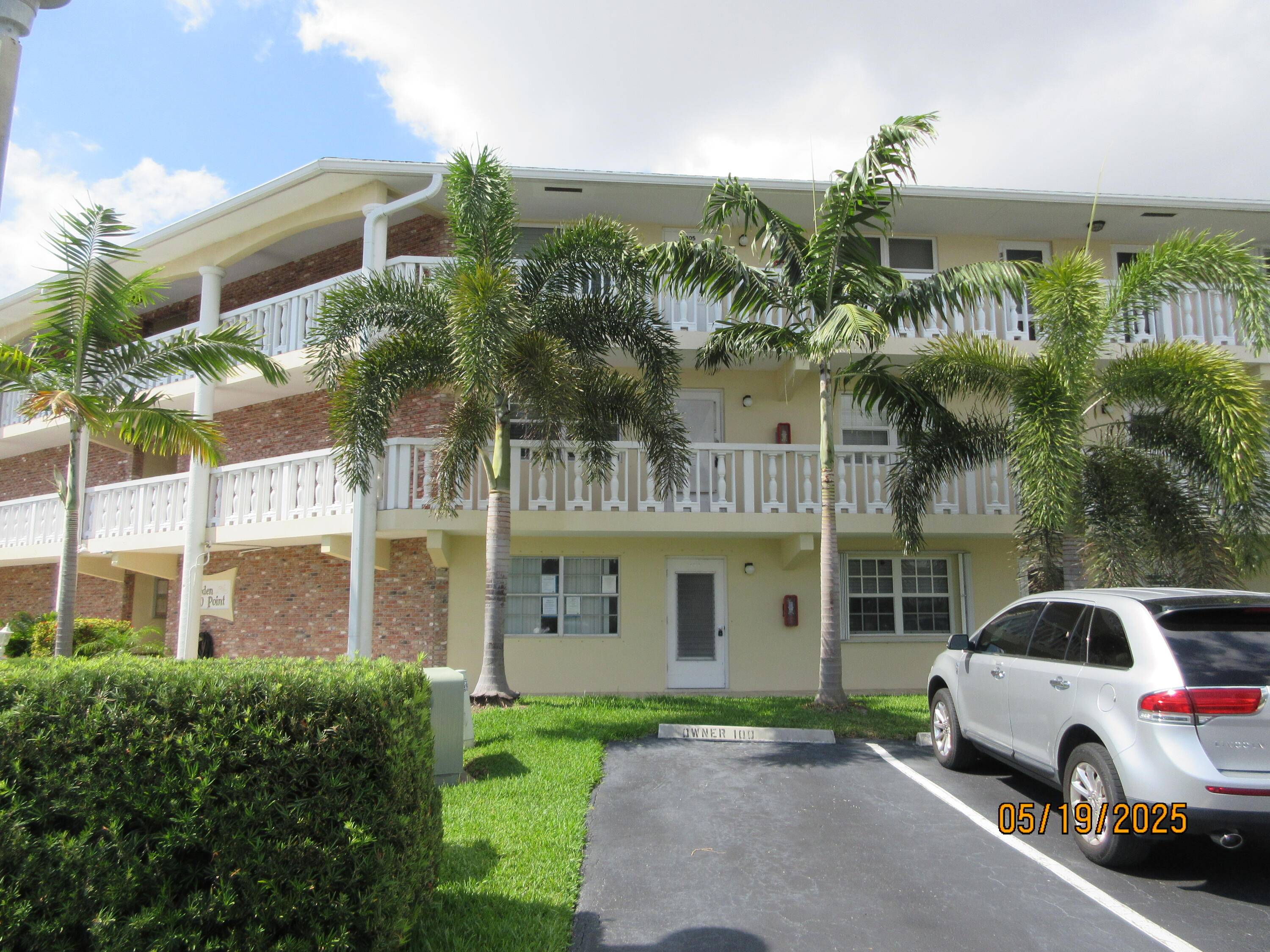 1 1 1st Floor Condo Unit with screened porch.