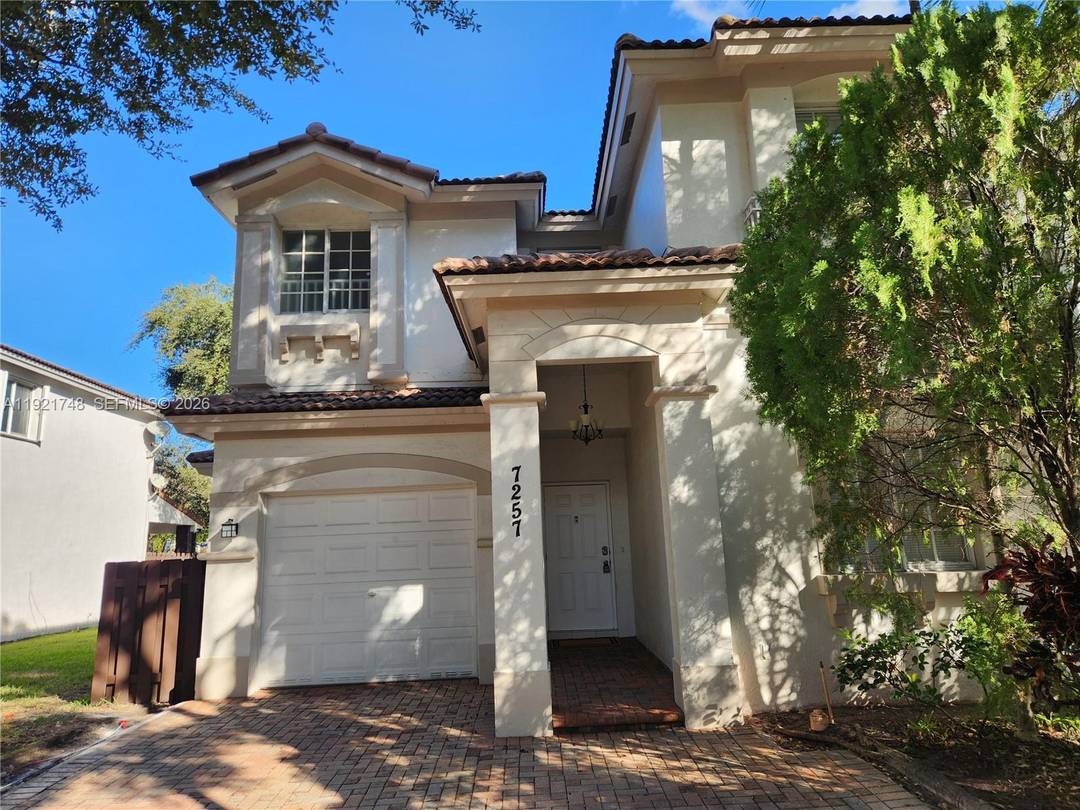 Fall in love with this very well maintained 4 3 Den, Corner unit located in Doral Isles Martinique.