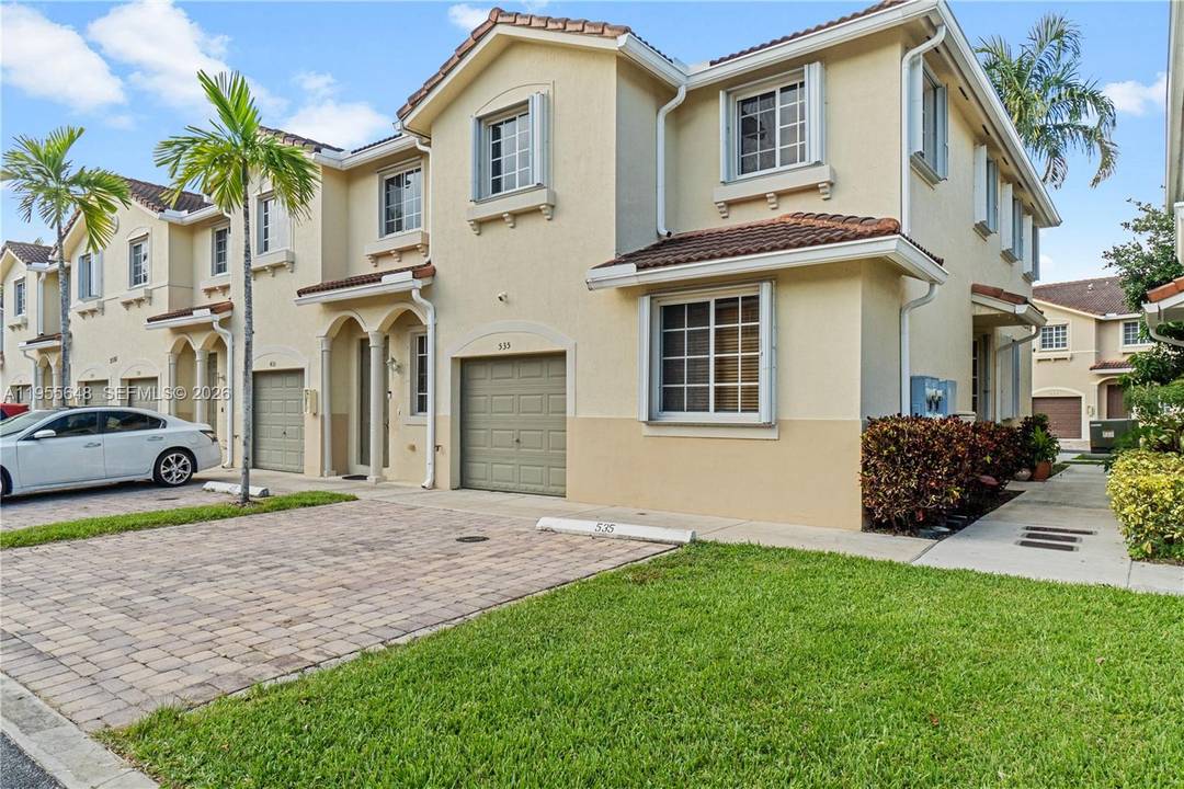 Welcome to this stunning corner unit townhouse in a desirable gated community in Miami Gardens close to everything, including the stadium !