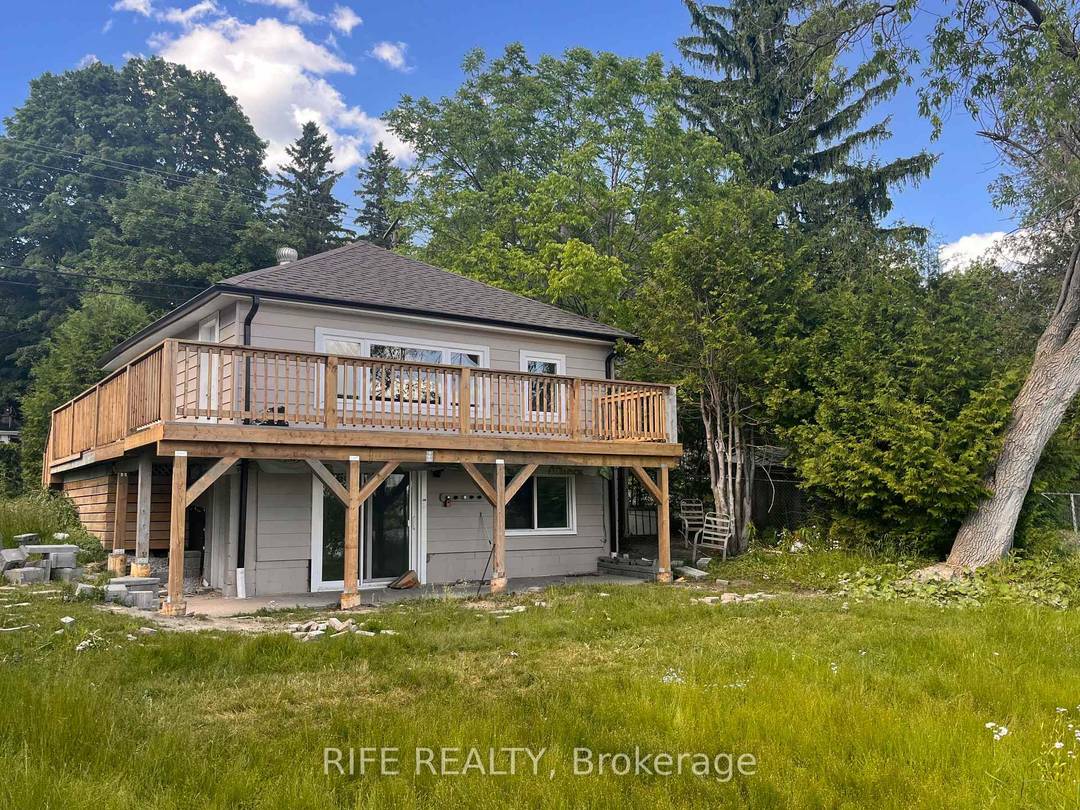 Don't Miss This Rare Direct Waterfront Property !