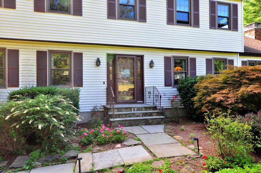 Best of it's kind ! Here is the dream home package of choice home setting, neighborhood location, and smart long standing investment of quality, care improvements.