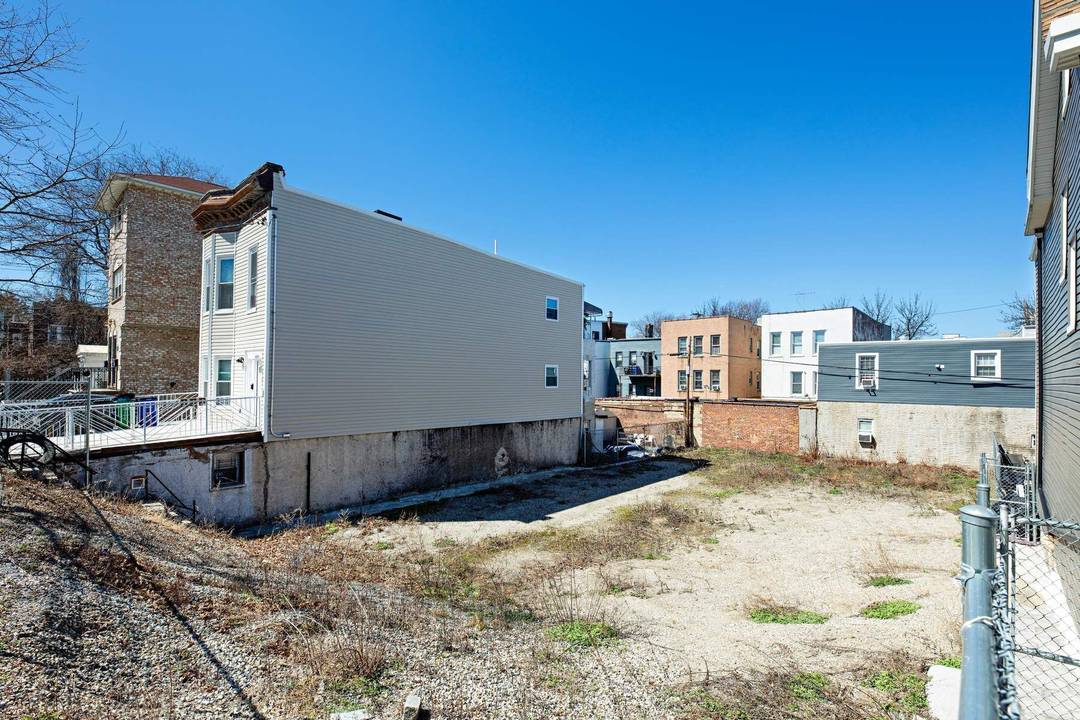 VACANT EMPTY LAND 615 Mead Street is a lot land for sale located in the Van Nest neighborhood of the Bronx, New York.