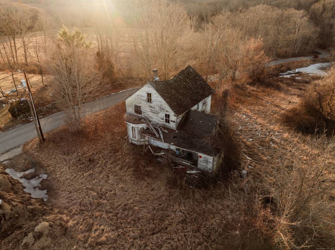 This expansive 100 acre parcel of land, with 1500ft of road frontage, provides a rare opportunity in a small city for development or recreation, Zoned R80, this property provides ample ...