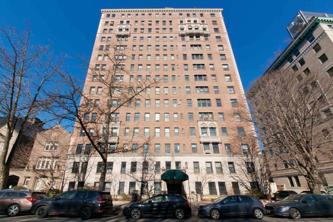 Built in 1929 and designed in the Venetian architectural style by Russell Boak and Hyman Paris, 9 Prospect Park West is one of Park Slope s most distinguished pre war ...