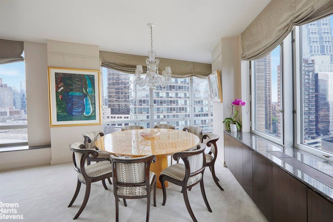 Enjoy unobstructed views from multiple exposures and a location one block from Central Park in the heart of Lincoln Center.
