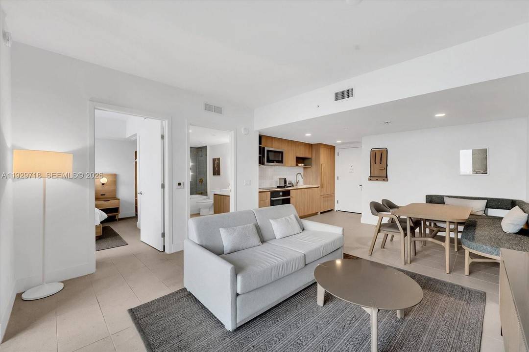 Fully furnished one bedroom residence at Gale Miami Hotel amp ; Residences, ideal for investors seeking a flexible, professionally managed asset in Downtown Miami.