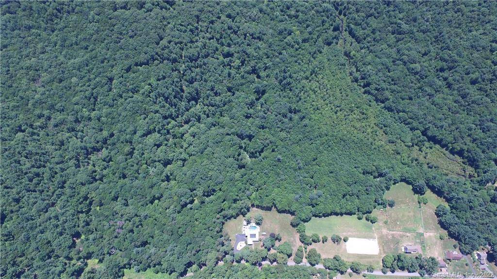 56. 7 ACRES IN SOUTH GLASTONBURY PERFECT FOR DEVELOPERS, EQUESTRIAN OR AGRICULTURAL INVESTORS.