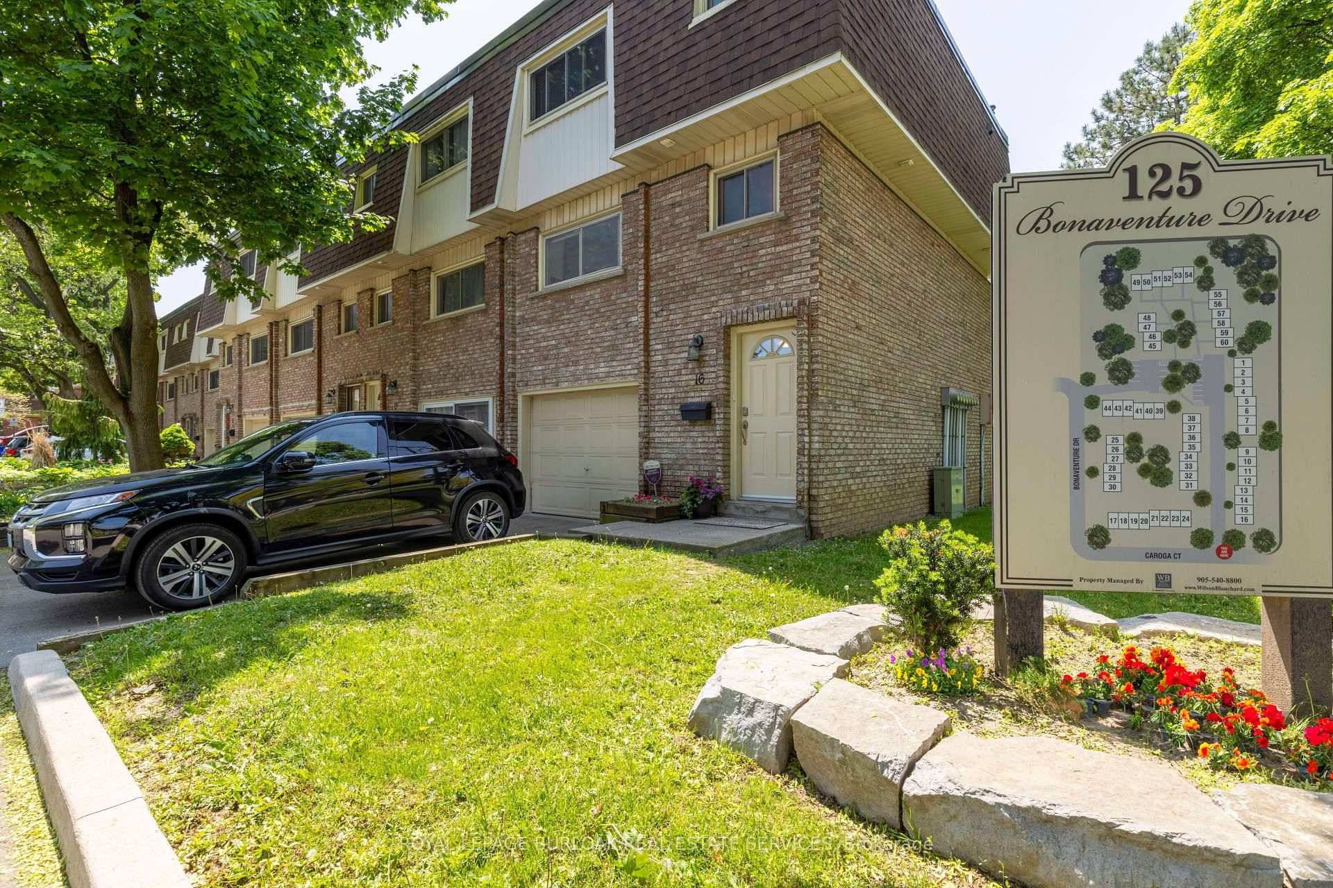 Corner Unit Gem in a Fantastic Location !