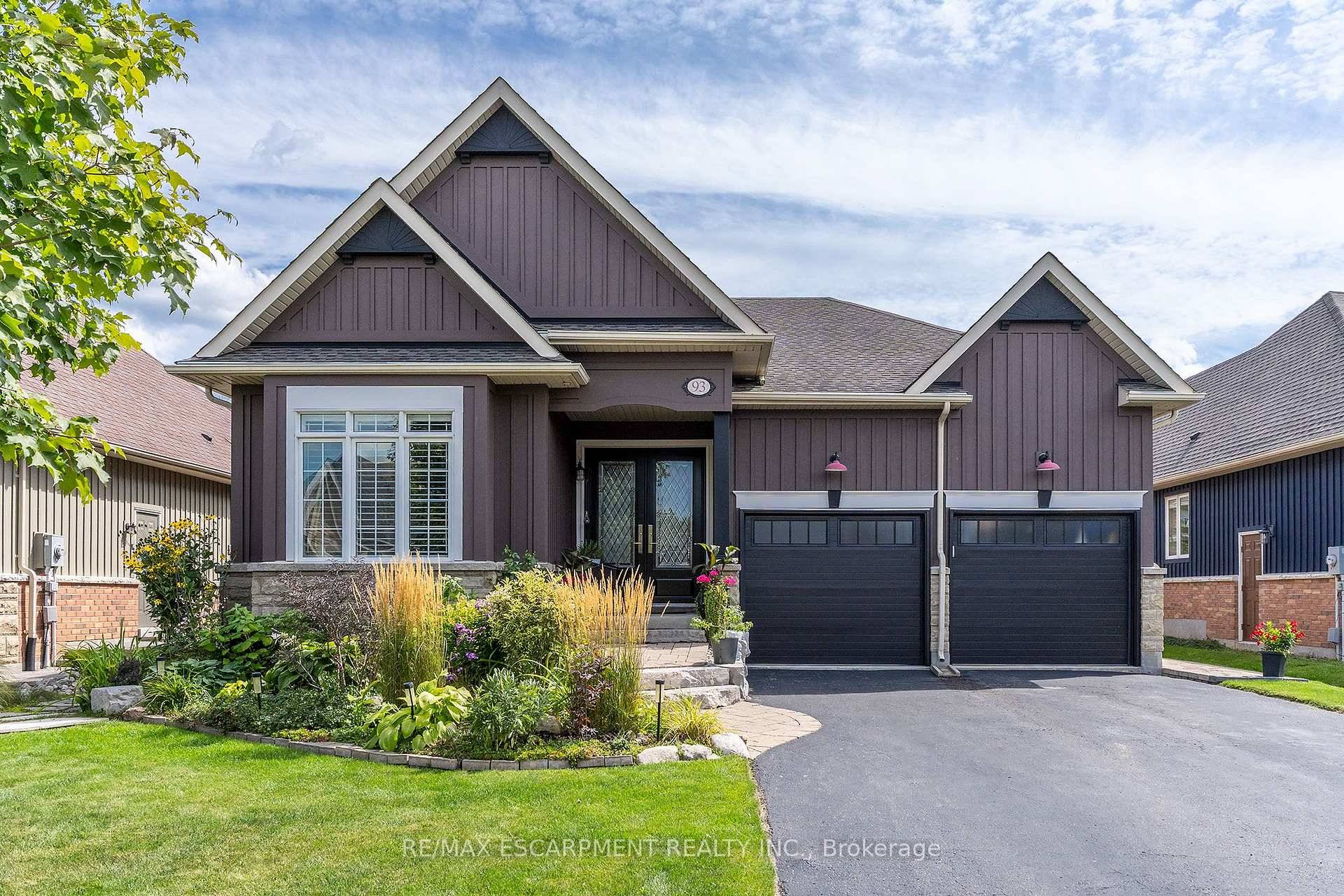 EXECUTIVE BUNGALOW located in a private neighbourhood of luxury homes, surrounded by nature and walking trails.