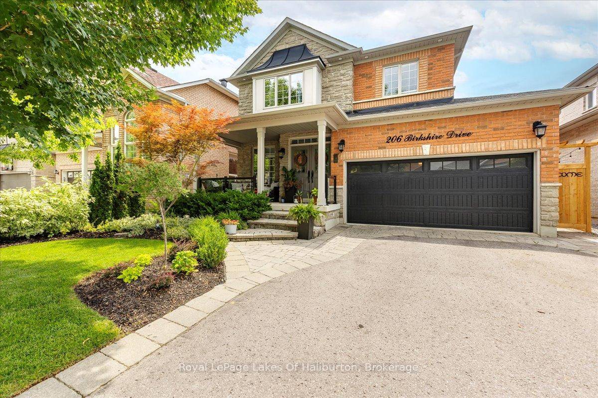 Perfection. This masterpiece is located in one of the most desirable neighbourhoods in Aurora and is close to the best schools, parks open spaces and within walking distance to shopping ...