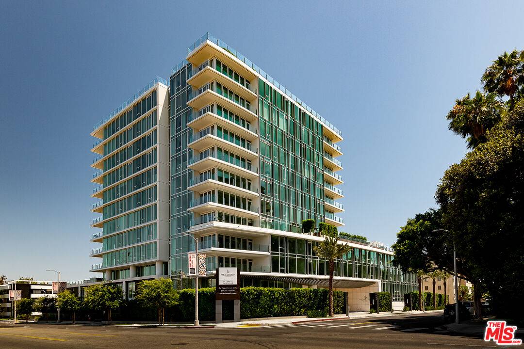 9000  W 3rd St 2BR Beverly Grove La