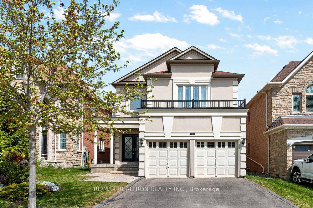 Everything You've Ever Dreamed Of In A Forever Home Incredible Flow With Optimal Use Of Space, An Entertainer's Kitchen With Top Of The Line Finishes amp ; Wonderful Centre Island ...
