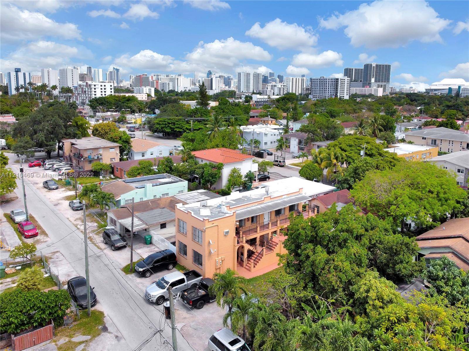 Great opportunity to invest and own this Fiveplex plus a single family residence.