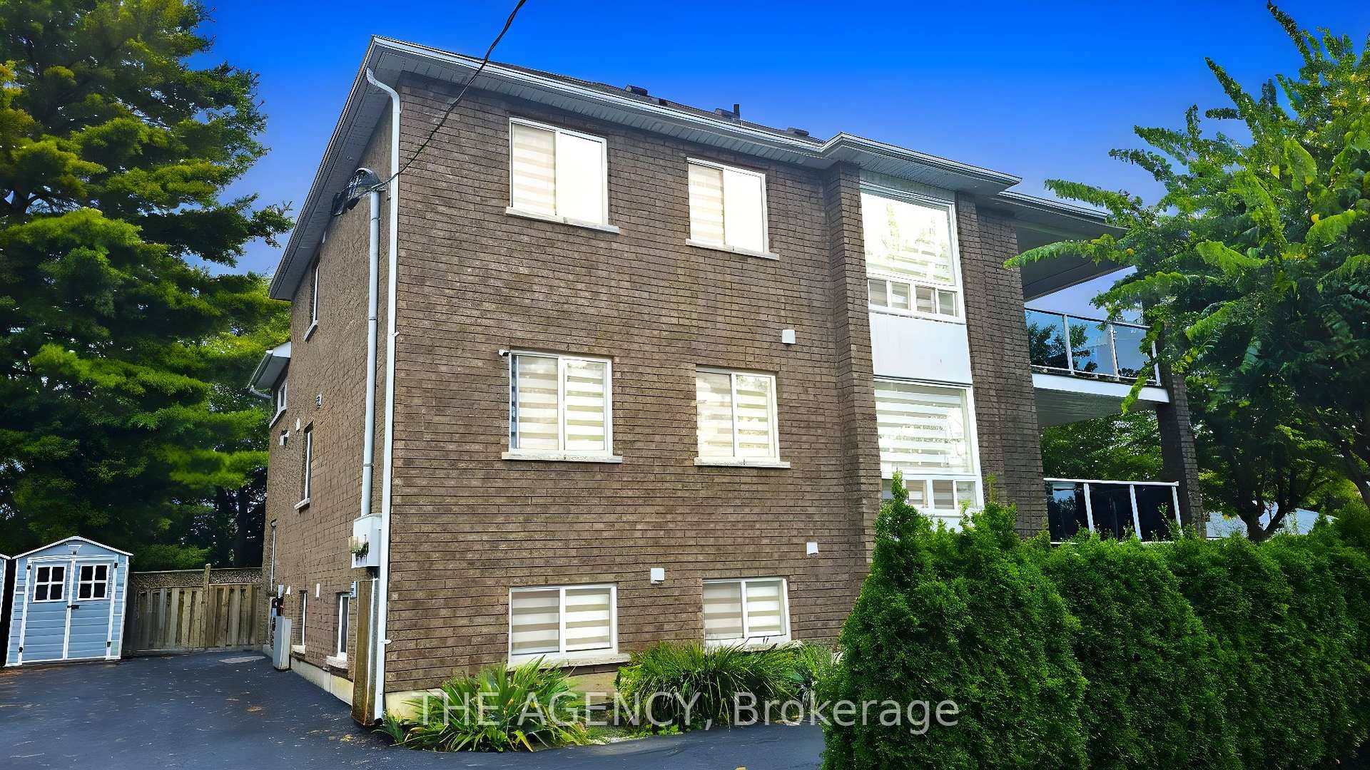 This beautifully designed basement unit in a legal triplex offers 1, 050 sq.