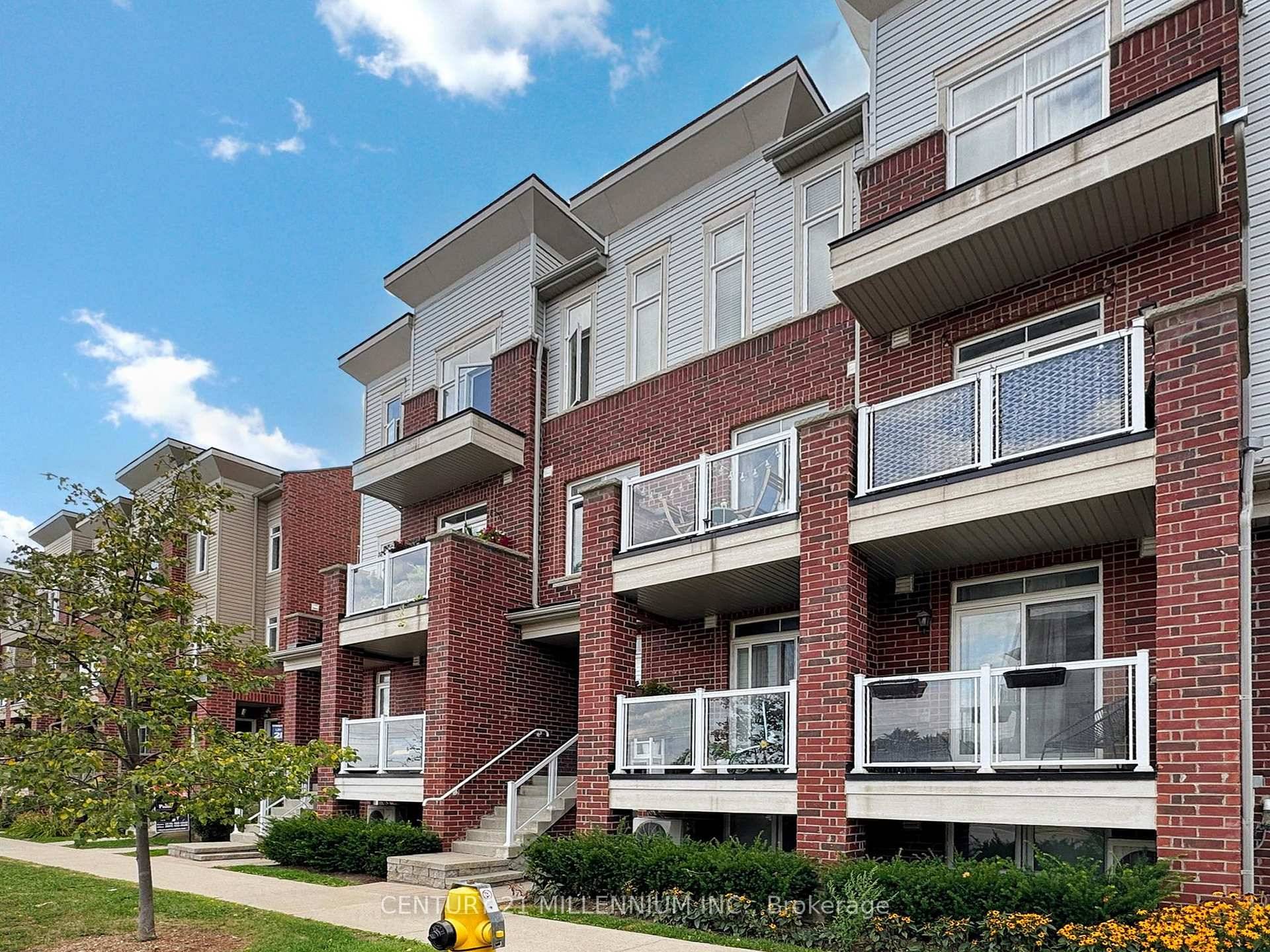 Don't miss this beautiful modern 2 Bedroom condo townhouse.