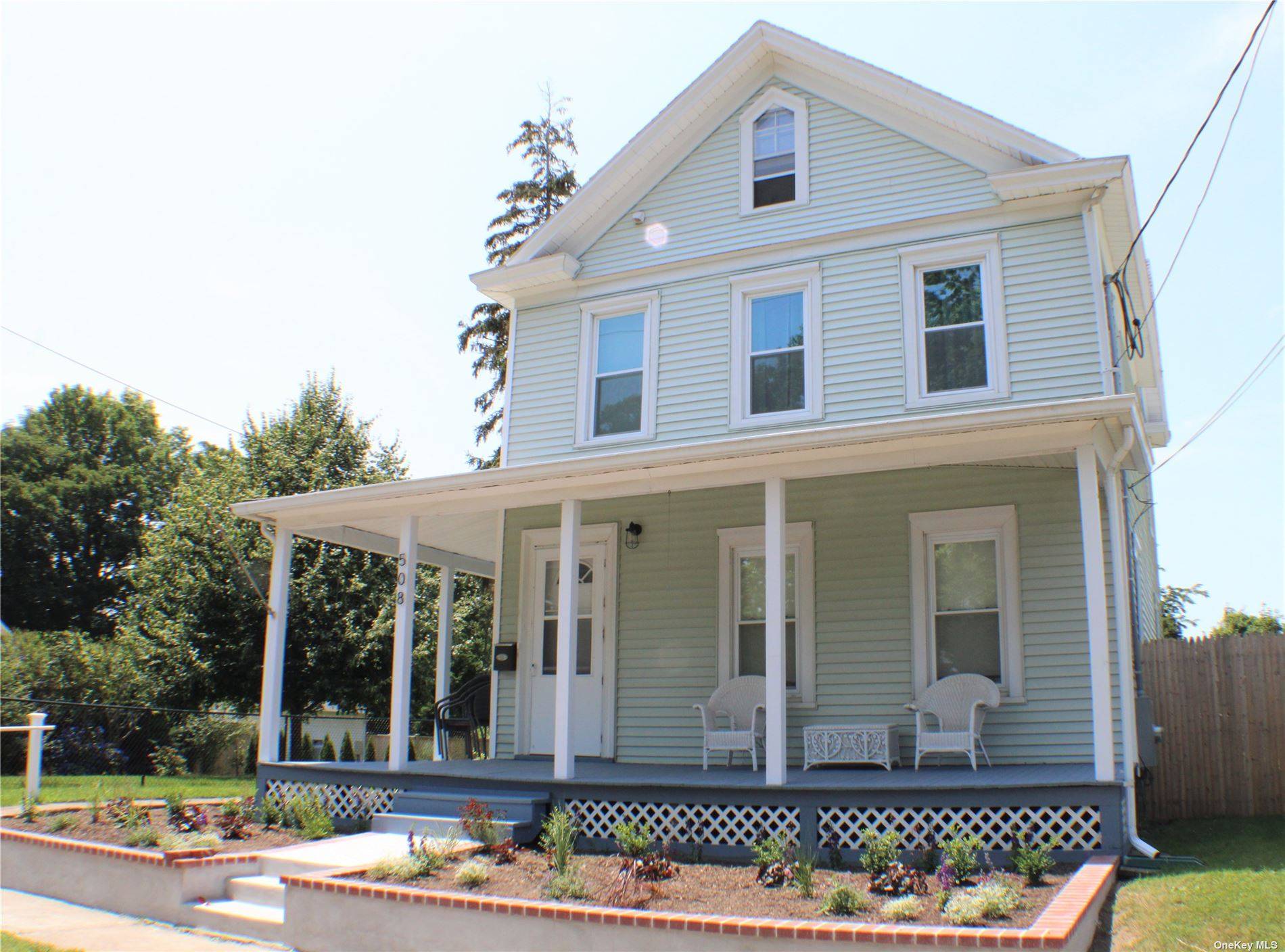 In the heart of the village this front porch colonial is completely renovated and decorated, fully furnished 2 bedroom apartment available for weekly, monthly, seasonal or yearly.