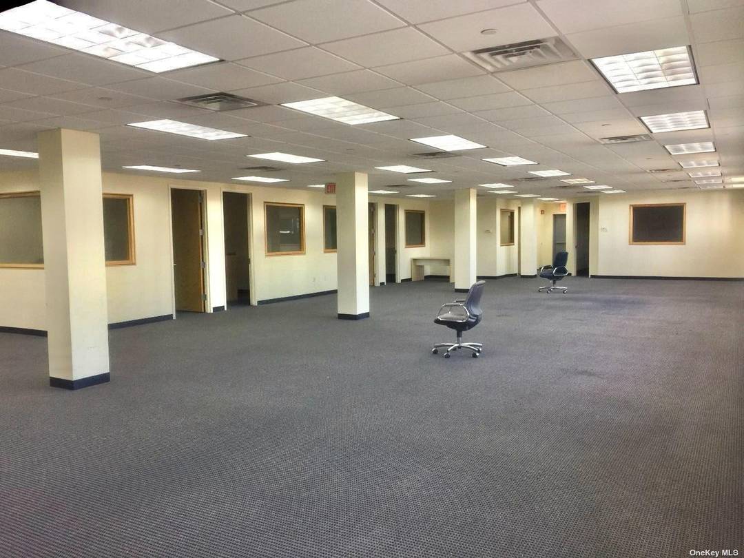 Commercial Office space for lease up to 10, 000 sqft in the heart of Hempstead, Long Island, located amongst many national retail tenants, 8 minutes walk to LIRR, the Hempstead ...