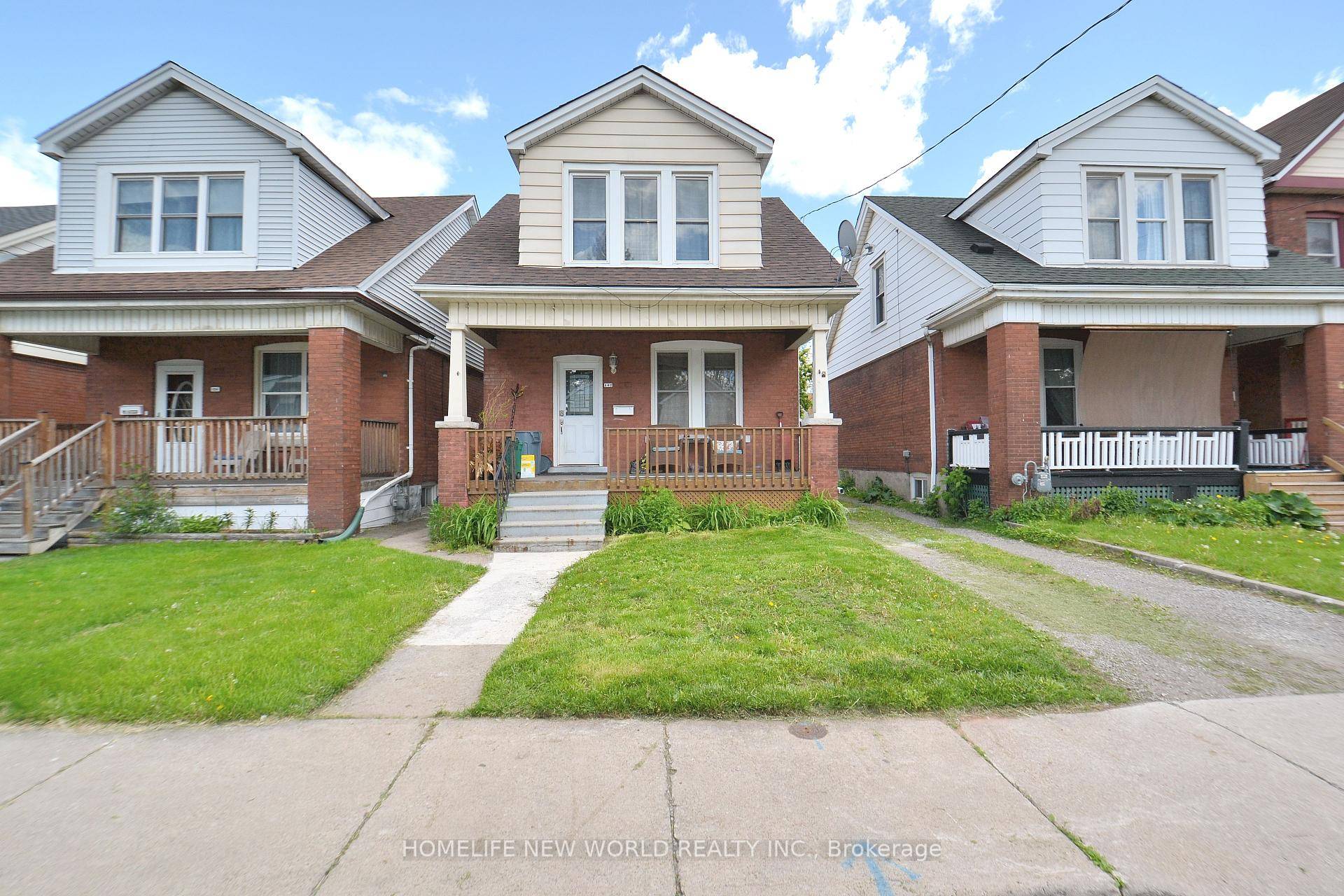 Beautiful amp ; Bright Detached Home In Excellent amp ; Quiet Neighborhood.